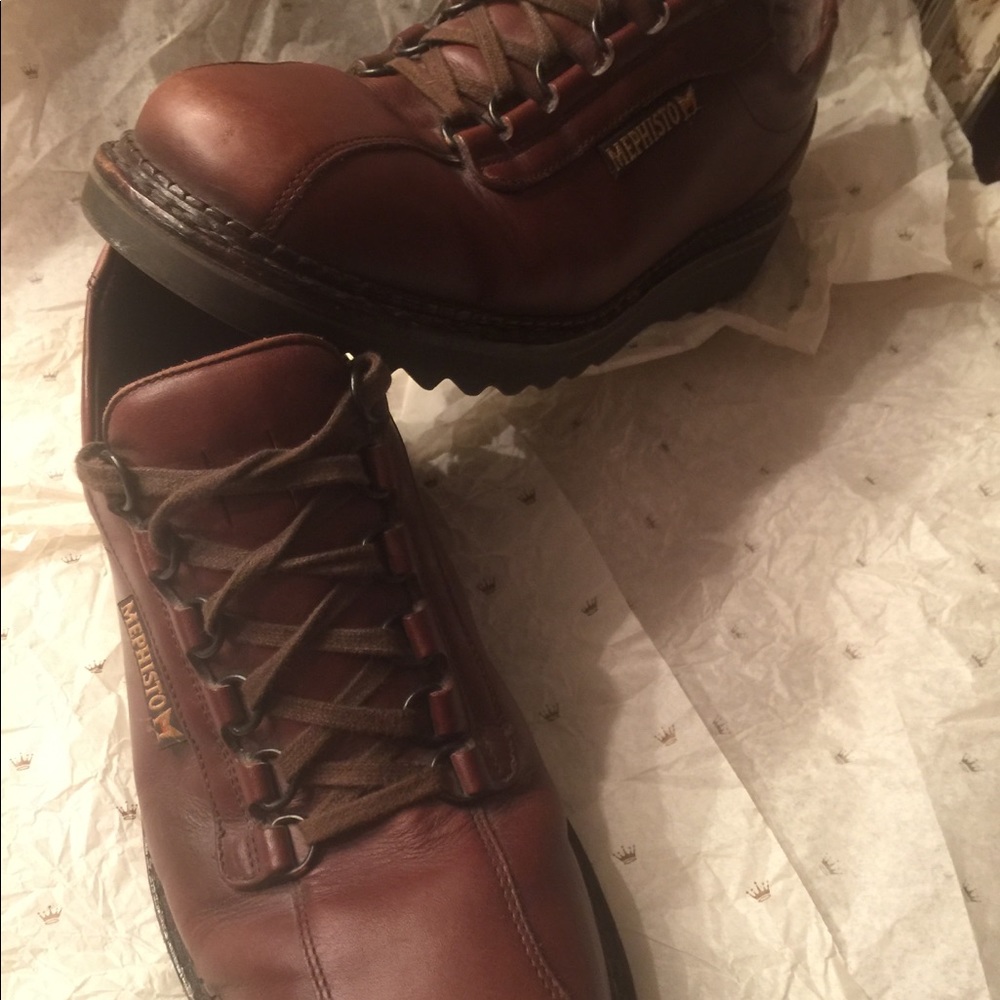 Mephisto lace up shoes.